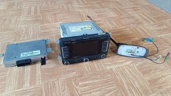 Škoda amundsen RNS310 rádio s navigáciou bluetooth jednotka - 2