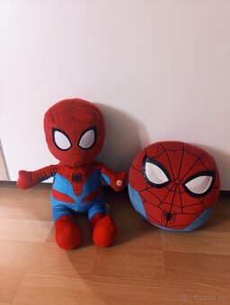 Plyšová hračka Spiderman a vankúšik - 2