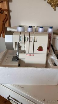 Overlock Singer 14SH754 - 2