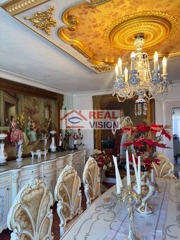 Kúsok Versailles pod Tatrami-kráľovská vila v Poprade - 2