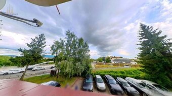 Na prenájom 4-izbový byt s 2 balkónmi, v blízkom centre Preš - 2