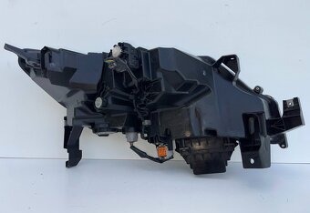 Mitsubishi ASX lift 2019- ľavé svetlo Full Led - 2