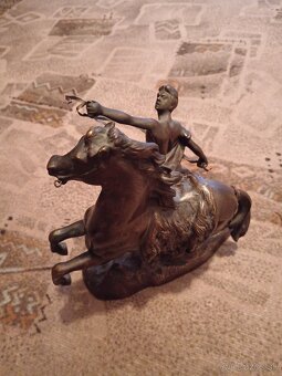 Socha, bronzová starožitnosti, jazdec, kôň - 2