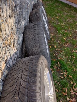 Na predaj zimné gumy s elektronami 255/60 R18 - 2