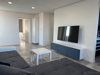 Predám 2-izbový byt v centre mesta s výťahom - Rezervovaný - 2