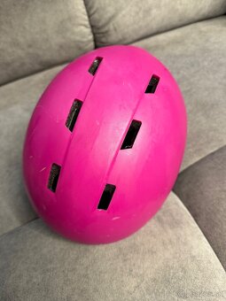 Dievčenská prilba - 2