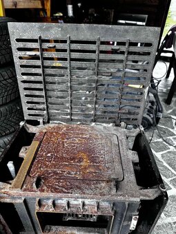 Liatinove kachle - 2