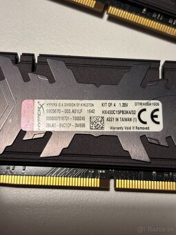 32GB DDR4 Kingston HyperX Predator 3000 MHz CL15 (4x8GB) - 2