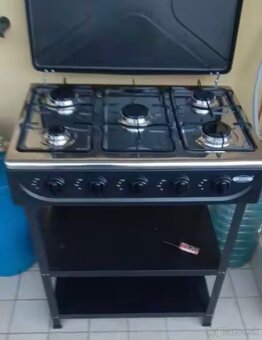 Plynovy sporak - 2