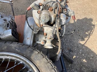 Predám triumph a Honda - 2