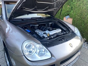 Porsche Cayenne S - 2