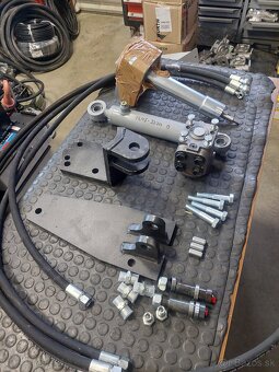 SERVO,ORSTA RIADENIE TRAKTOR ZETOR,CRYSTAL - 2