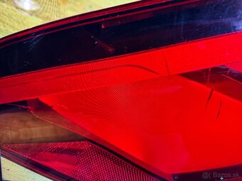 BMW X1 ZADNE LAVE SVETLO LED ORIGINAL - 2