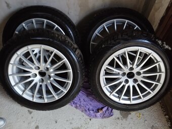 Predam sadu kolies Audi R17 - 2