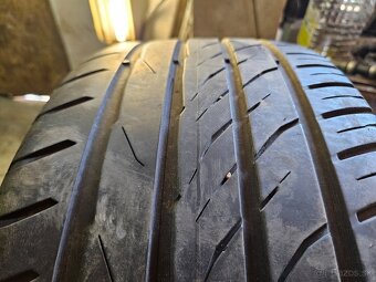245/45 R19 - 2