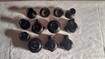 Bakelitove.retro.vypinace,zasuvky,objimky.na.stenu - 2