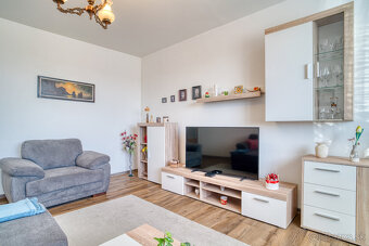 Na predaj 3-izbový byt na ulici Novomeského v Pezinku - 2