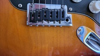 Fender Stratocaster USA 2004, 3-Color Sunburst - 2