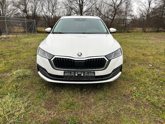 Skoda Octavia IV Combi 2.0TDI DSG 110KW - 2