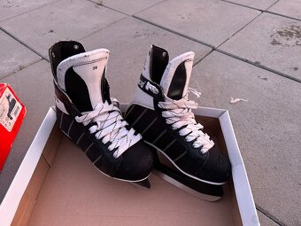 Hokejove korčule na lad - 2