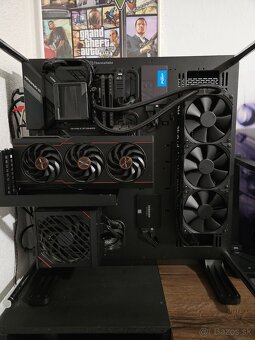 Skrinka thermaltake - 2