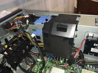 HW RAID MegaRAID SAS 9361-8i - 2