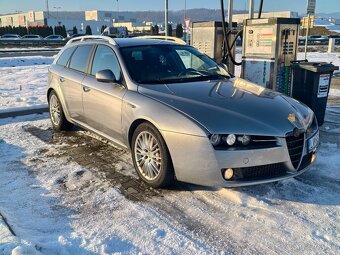 Alfa romeo 159 Q4 2,4 154 kw 2008 1900€ - 2