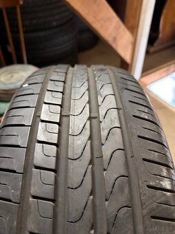 215/55 R17 - 2