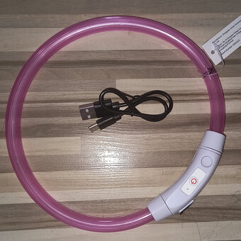 Svietiaci obojok - 2