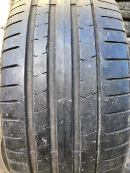 Ponúkam 2 letné pneumatiky Pirelli Zero 245/45 R19 - 2