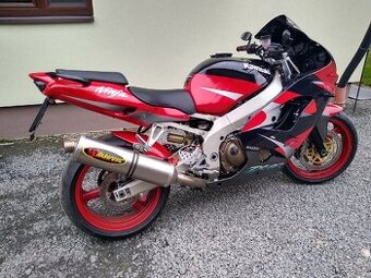 Kawasaki zx9r - 2