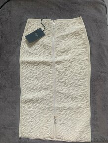 Sukňa FENDI, č.38-40, krémová - 2