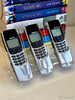 3X NOKIA 8810 CHROME - TOP STAV - 2X NOVÁ CHRÓMOVÁ BATERKA - 2