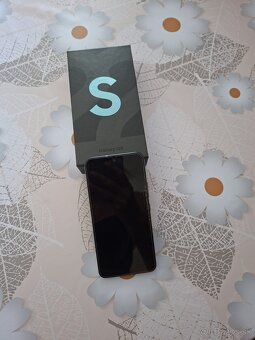 Samsung Galaxy S22 - 2