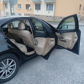 Lexus IS 220d zníženie ceny - 2