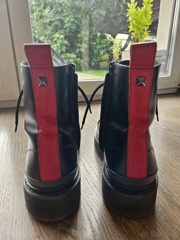 Predávam Valentino Garavani leather boots - 2