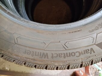Zimne Continental 215/60 R17C dodavkové zatazove, 2ks - 2