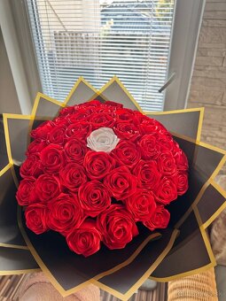 Kytica zo satenu - 2