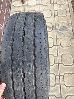 215/70r15c - 2