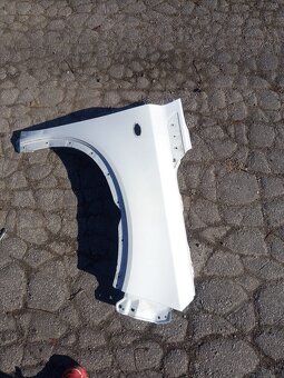 Suzuki Vitara blatník - 2