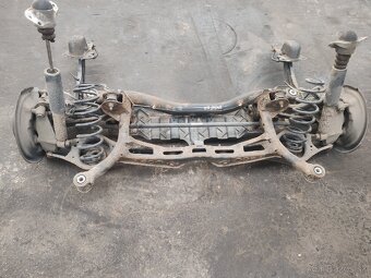 VW Passat b7 zadná náprava - 2