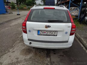 Kia ceed SW kombi, 1,6crdi rozpredám na náhradné diely - 2