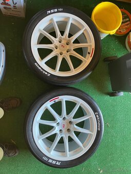 Zeknova RSS101 slick medium 300/650 R18 - 2