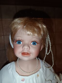 Porcelánová bábika. - 2