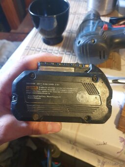 Batéria Bosch PROCORE 8.0 Ah používaná - 2