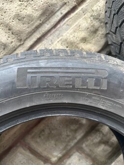 Predám pneumatiky 215x65 R17 - 2