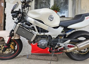Honda vtr 1000 f - 2