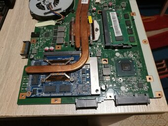 Asus K55. Intel i5. RAM 8GB. 500 GB. Nvidia 2 + 3,9 GB. - 2