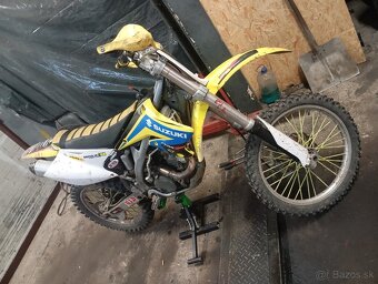 Suzuki RMZ 250 - 2