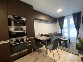 Ponúkame moderný byt pre 1 osobu - lokalita Podhájska - 2